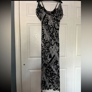 Xhilaration Monochrome Patterned Maxi Dress